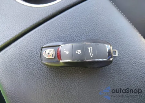 2016 Porsche Panamera 4S from USA, damaged, VIN WP0AB2A7XGL050631